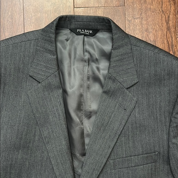 Jos. A. Bank Handsome Gray Blazer, Classic Fit, 100% Wool, Size 46R - Picture 4 of 15